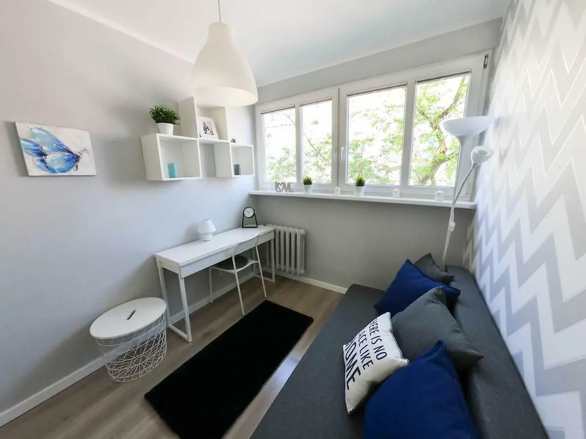 New Apartment - 300 M Town Hall - 3 Rooms - 7 People Breslavia